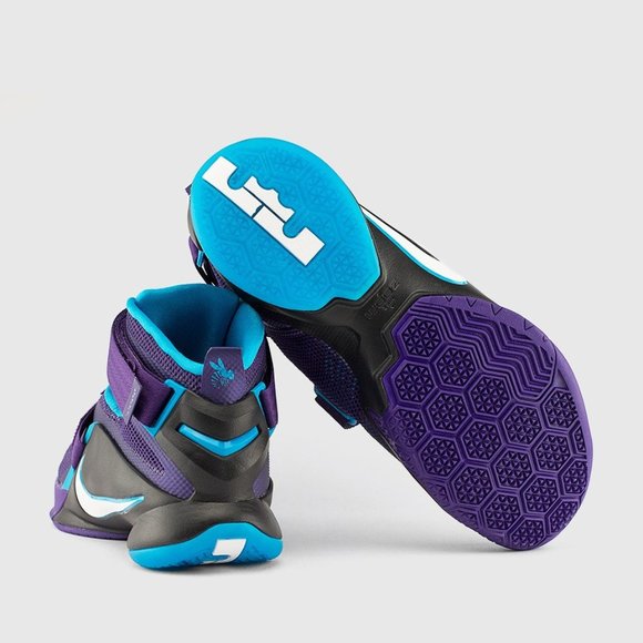 Nike Soldier 9 LeBron - Picture 2 of 4